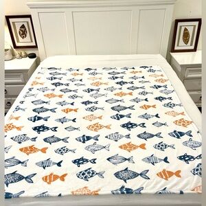 Broyhill Soft Fleece Blue and Orange Fish Pattern Blanket